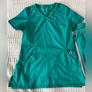 Cherokee Infinity Scrub set